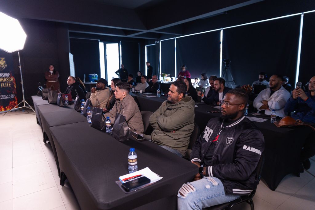 Alunos participando do workshop